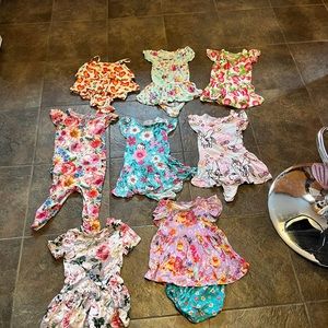 Posh peanut outfit bundle! All 12-18 months Super adorable and very gently worn.